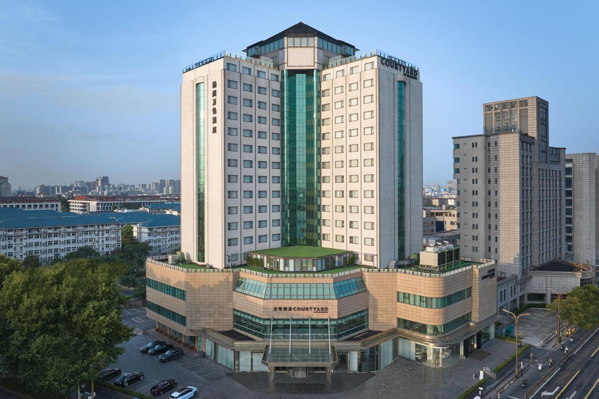 Hotel Courtyard By Marriott Yangzhou Esterno foto